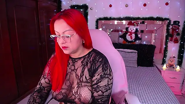 salomecastro  online show from 2, 12, 2025