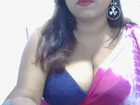 Snapshot of ROSEE_MERRYYYY chatting on 21, 6, 2026 ROSEE MERRYYYY online show from 21, 6, 2026