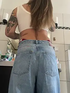 Etwas neugierig online show from 7, 4, 2026