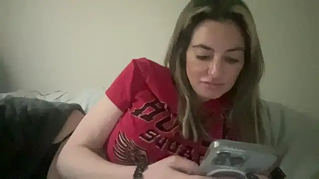 Snapshot of AmandaStarryNight chatting on 9, 2, 2025 AmandaStarryNight online show from 9, 2, 2025