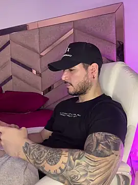 nicolasx1000 online show from 4, 3, 2025