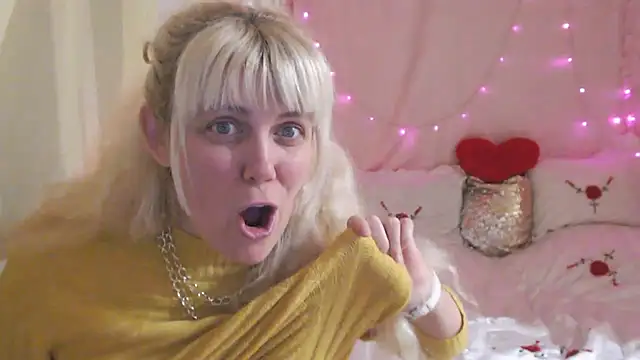 Snapshot of SunnySylvia chatting on 25, 3, 2026 SunnySylvia online show from 25, 3, 2026