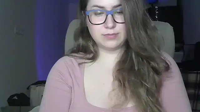 SeasonalSomeone online show from 17, 5, 2026