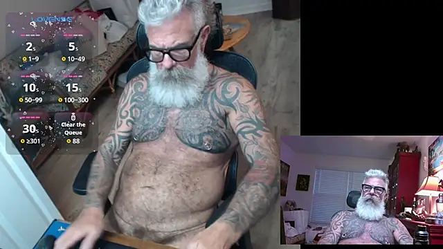 Snapshot of njdbear chatting on 3, 8, 2026 njdbear online show from 3, 8, 2026