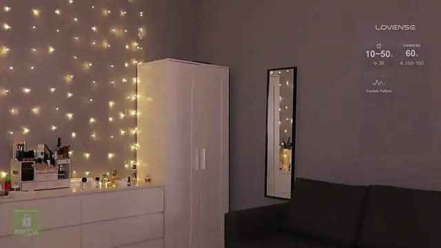 Hit-girl- online show from 2, 2, 2025