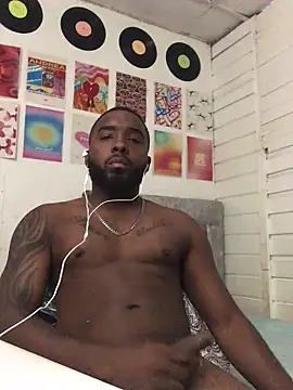 Snapshot of livepro chatting on 10, 11, 2025 livepro online show from 10, 11, 2025