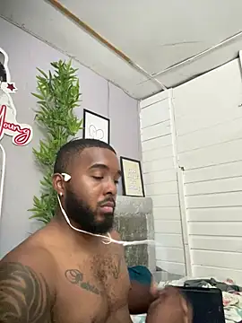 Snapshot of livepro chatting on 25, 4, 2026 livepro online show from 25, 4, 2026