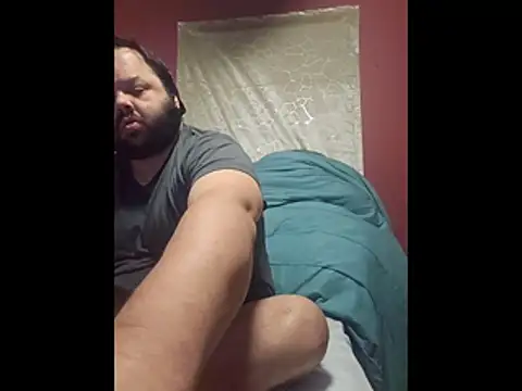 Strongbutgentle36 online show from 17, 12, 2025