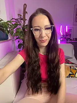 Trixie-Tainted online show from 7, 1, 2025