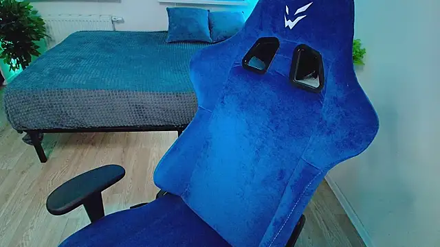 CranberryHot online show from 25, 11, 2025