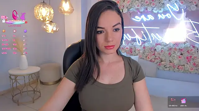 Snapshot of MorganHicks chatting on 8, 3, 2025 MorganHicks online show from 8, 3, 2025