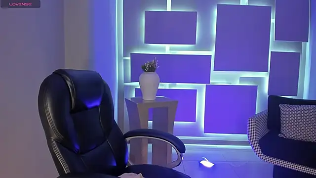 MorganHicks online show from 15, 4, 2026