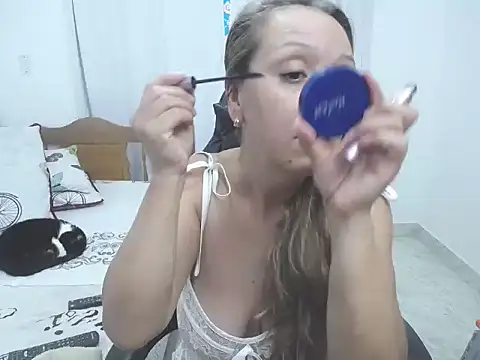 yeslluisa online show from 10, 10, 2025