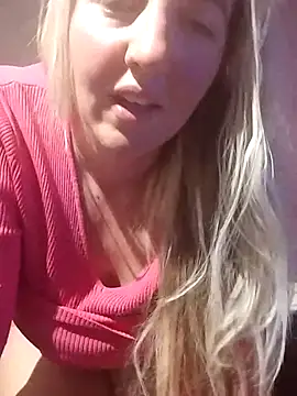 Snapshot of Mllesha74000 chatting on 18, 12, 2025 Mllesha74000 online show from 18, 12, 2025