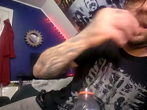 Snapshot of canadacockinme chatting on 4, 4, 2026 canadacockinme online show from 4, 4, 2026