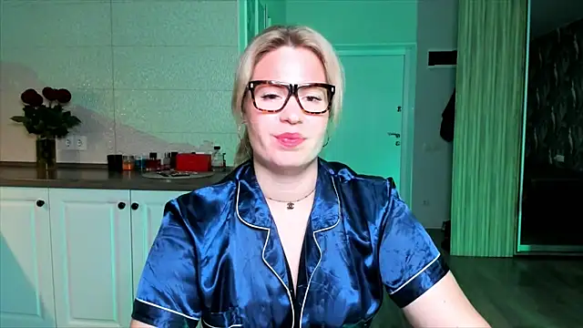 HotTiffani online show from 23, 10, 2025