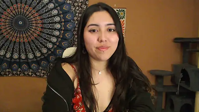 Snapshot of IntimateTales chatting on 12, 1, 2025 IntimateTales online show from 12, 1, 2025