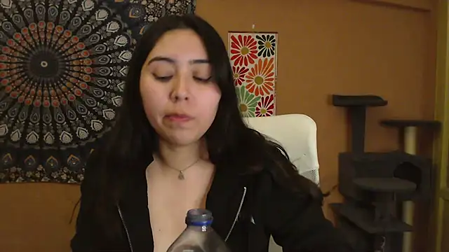 Snapshot of IntimateTales chatting on 23, 1, 2025 IntimateTales online show from 23, 1, 2025