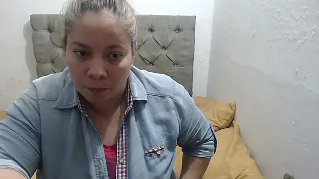 Snapshot of tiffany_horny_1 chatting on 14, 12, 2025 tiffany horny 1 online show from 14, 12, 2025