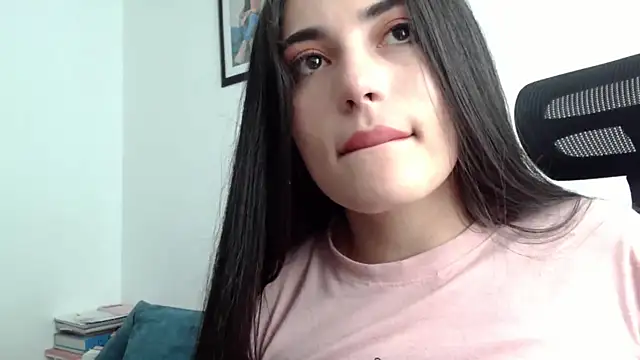 Snapshot of Honey_Aynur20 chatting on 13, 1, 2025 Honey Aynur20 online show from 13, 1, 2025