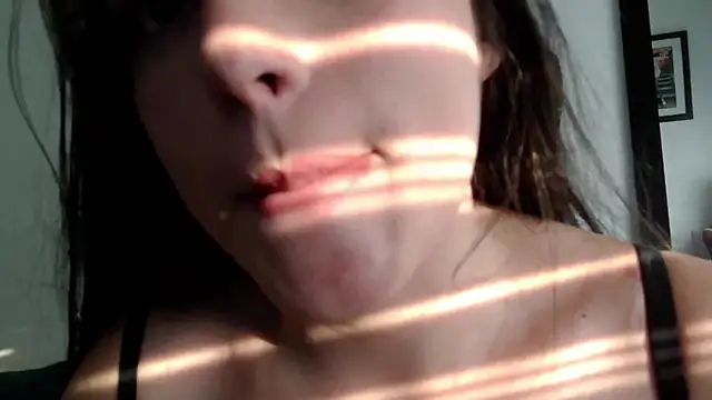 Snapshot of Honey_Aynur20 chatting on 19, 1, 2025 Honey Aynur20 online show from 19, 1, 2025