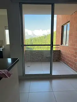 Snapshot of emma_andrew1 chatting on 16, 1, 2026 emma andrew1 online show from 16, 1, 2026