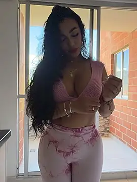 Snapshot of emma_andrew1 chatting on 17, 1, 2026 emma andrew1 online show from 17, 1, 2026