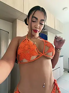 Snapshot of emma_andrew1 chatting on 11, 2, 2026 emma andrew1 online show from 11, 2, 2026