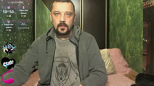 Snapshot of DanielOhCool chatting on 23, 12, 2024 DanielOhCool online show from 23, 12, 2024