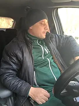 Snapshot of DanielOhCool chatting on 19, 2, 2025 DanielOhCool online show from 19, 2, 2025