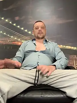 Snapshot of DanielOhCool chatting on 28, 2, 2025 DanielOhCool online show from 28, 2, 2025