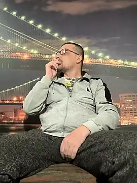 Snapshot of DanielOhCool chatting on 2, 3, 2025 DanielOhCool online show from 2, 3, 2025