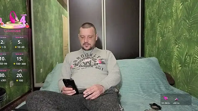 Snapshot of DanielOhCool chatting on 18, 5, 2026 DanielOhCool online show from 18, 5, 2026