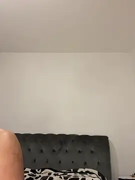 Snapshot of ChiIul11 chatting on 16, 4, 2026 ChiIul11 online show from 16, 4, 2026