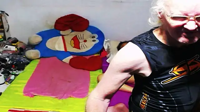 1CuteAndSexy69 online show from 12, 2, 2025