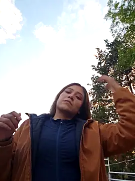 Snapshot of DORYY chatting on 16, 12, 2025 DORYY online show from 16, 12, 2025