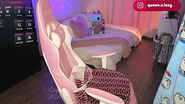 Snapshot of queenxlexy chatting on 21, 4, 2026 queenxlexy online show from 21, 4, 2026