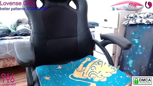 Snapshot of sweet_cute_cat chatting on 4, 3, 2025 sweet cute cat online show from 4, 3, 2025