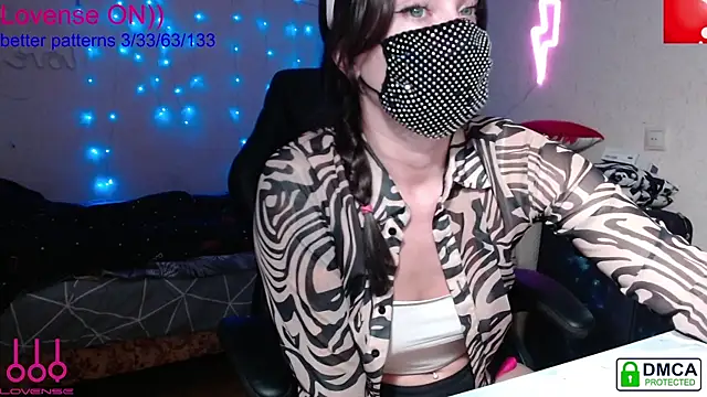 Snapshot of sweet_cute_cat chatting on 16, 3, 2025 sweet cute cat online show from 16, 3, 2025