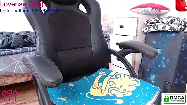 Snapshot of sweet_cute_cat chatting on 17, 3, 2025 sweet cute cat online show from 17, 3, 2025