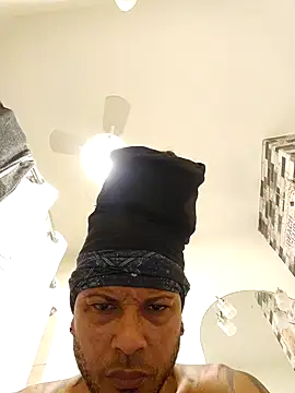 tropikboy online show from 28, 2, 2025