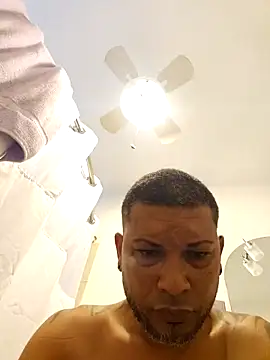 Snapshot of tropikboy chatting on 1, 2, 2026 tropikboy online show from 1, 2, 2026