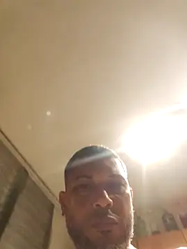 Snapshot of tropikboy chatting on 5, 3, 2026 tropikboy online show from 5, 3, 2026