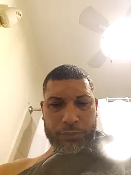 Snapshot of tropikboy chatting on 11, 3, 2026 tropikboy online show from 11, 3, 2026