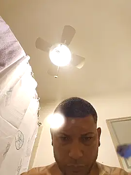 Snapshot of tropikboy chatting on 17, 3, 2026 tropikboy online show from 17, 3, 2026