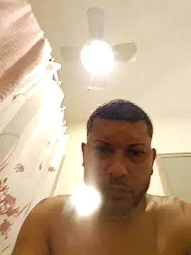 Snapshot of tropikboy chatting on 20, 4, 2026 tropikboy online show from 20, 4, 2026