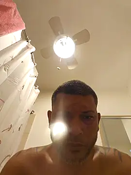 Snapshot of tropikboy chatting on 7, 5, 2026 tropikboy online show from 7, 5, 2026