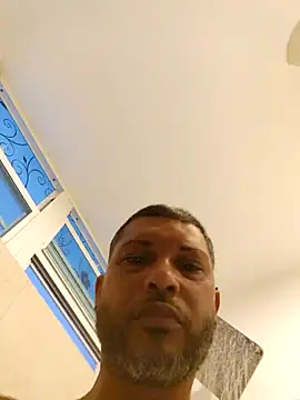 Snapshot of tropikboy chatting on 17, 5, 2026 tropikboy online show from 17, 5, 2026