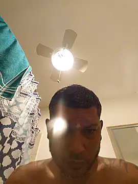 Snapshot of tropikboy chatting on 26, 5, 2026 tropikboy online show from 26, 5, 2026