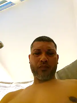 Snapshot of tropikboy chatting on 8, 6, 2026 tropikboy online show from 8, 6, 2026